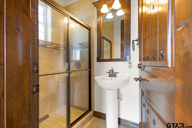 7750 State HWY 110 N, Tyler, TX 75704