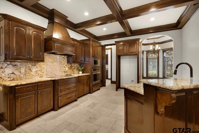 7750 State HWY 110 N, Tyler, TX 75704