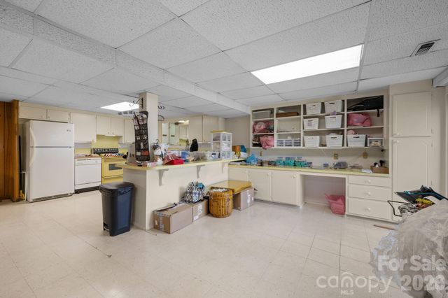 3039 Longwood Drive, Shelby, NC 28152