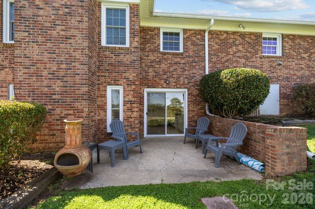 3039 Longwood Drive, Shelby, NC 28152