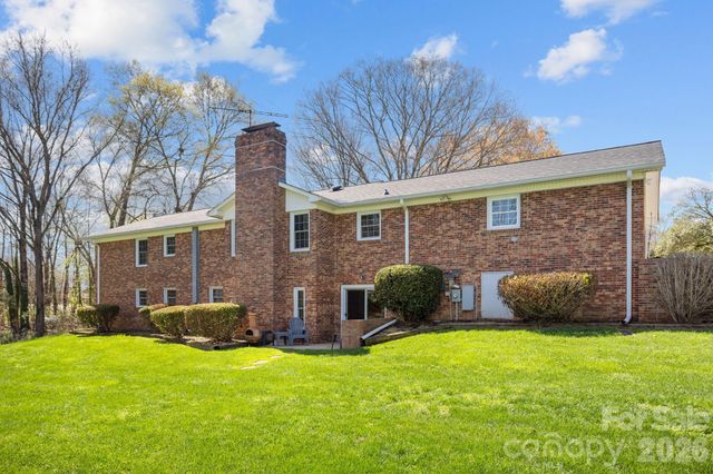 3039 Longwood Drive, Shelby, NC 28152