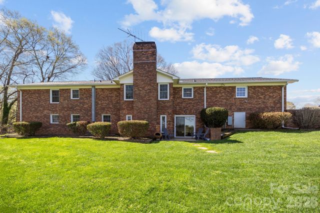 3039 Longwood Drive, Shelby, NC 28152