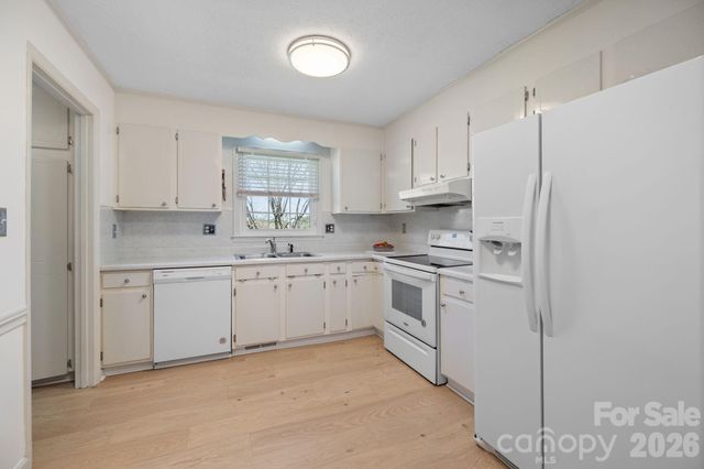 3039 Longwood Drive, Shelby, NC 28152