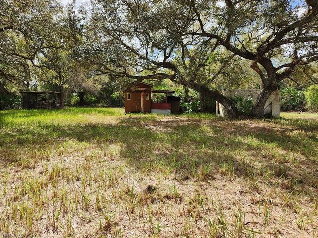 1975 Phillips RD, Labelle, FL 33935