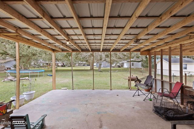 307 N Eleazar Avenue, Kaplan, LA 70548