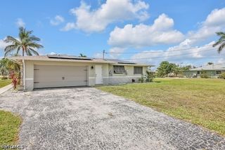 1831 Palaco Grande PKWY, Cape Coral, FL 33904