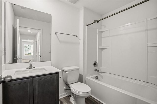 1758 WITHERNSEA COURT, Tavares, FL 32778