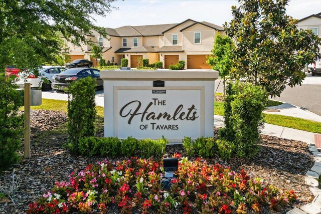 1758 WITHERNSEA COURT, Tavares, FL 32778