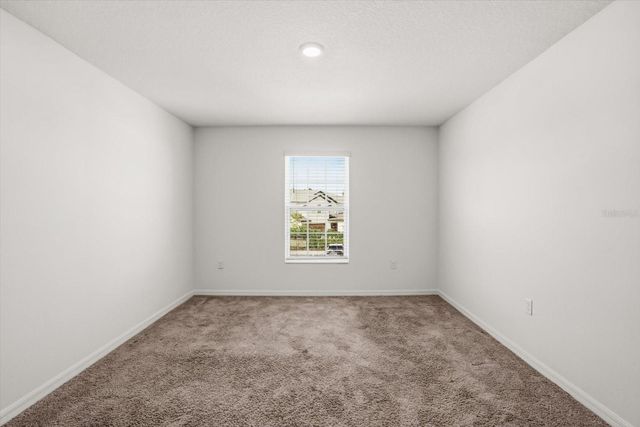 1758 WITHERNSEA COURT, Tavares, FL 32778