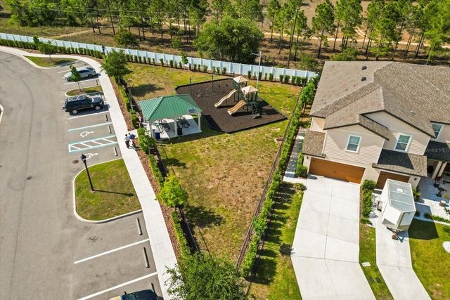 1758 WITHERNSEA COURT, Tavares, FL 32778
