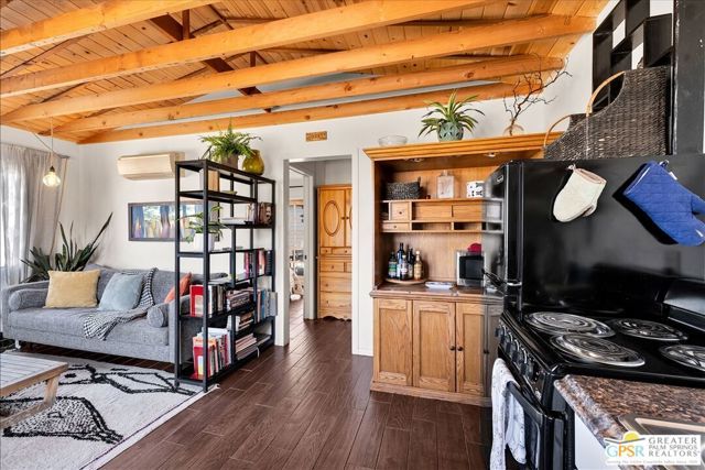 61939 Hilltop Drive, Joshua Tree, CA 92252