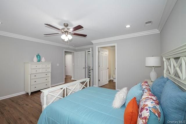 207 Dolphin Lane 207, Holbrook, NY 11741