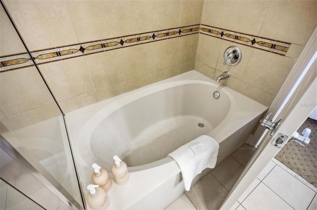 200 OCEAN CREST DRIVE 707, Palm Coast, FL 32137