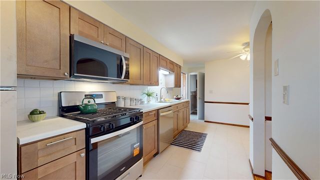 521 25th Street, Vienna, WV 26105