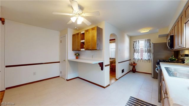 521 25th Street, Vienna, WV 26105