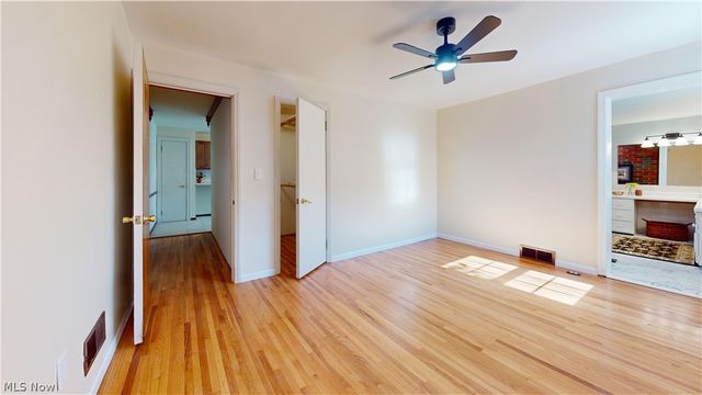 521 25th Street, Vienna, WV 26105