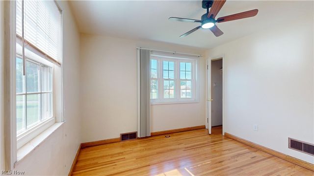 521 25th Street, Vienna, WV 26105