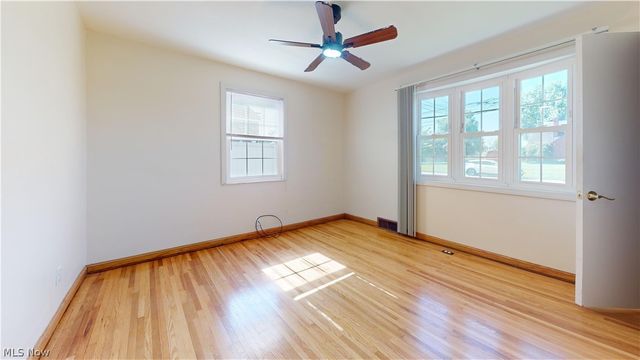521 25th Street, Vienna, WV 26105