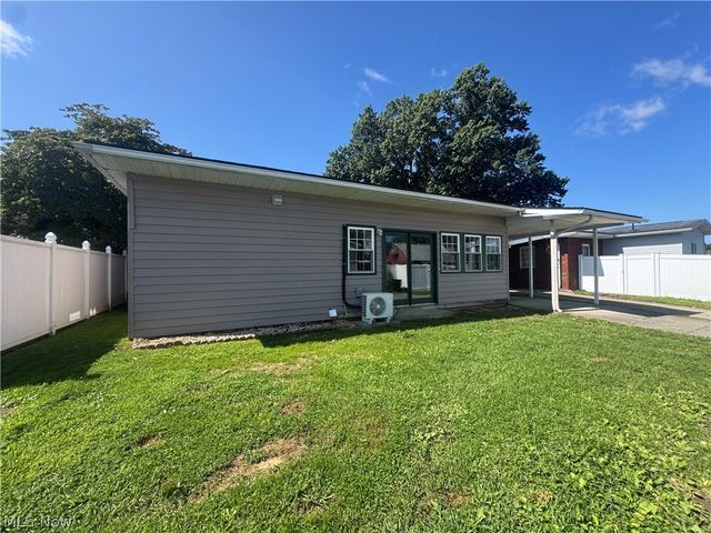 521 25th Street, Vienna, WV 26105