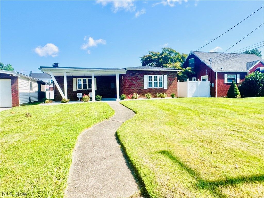 521 25th Street, Vienna, WV 26105