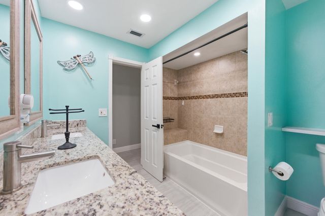 1537 NW 108th Way, Coral Springs, FL 33071