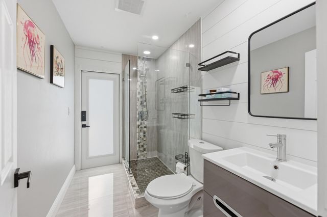 1537 NW 108th Way, Coral Springs, FL 33071