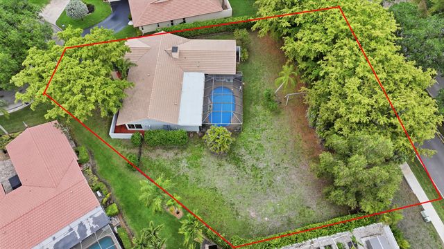 1537 NW 108th Way, Coral Springs, FL 33071