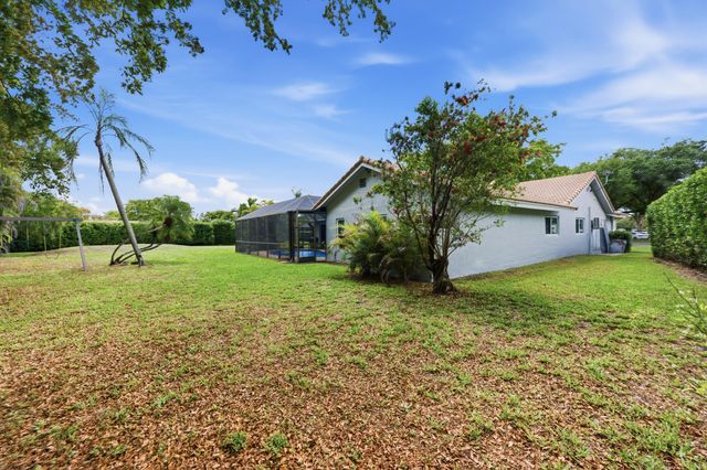 1537 NW 108th Way, Coral Springs, FL 33071