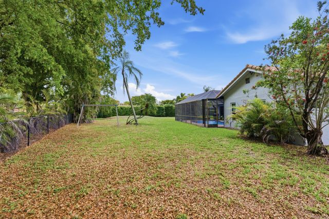 1537 NW 108th Way, Coral Springs, FL 33071