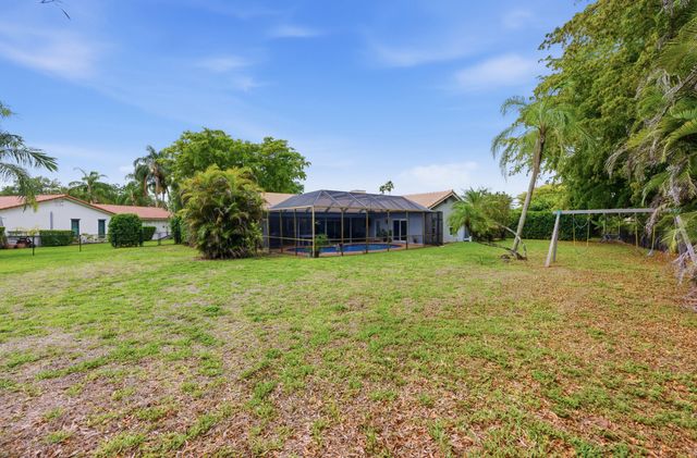 1537 NW 108th Way, Coral Springs, FL 33071
