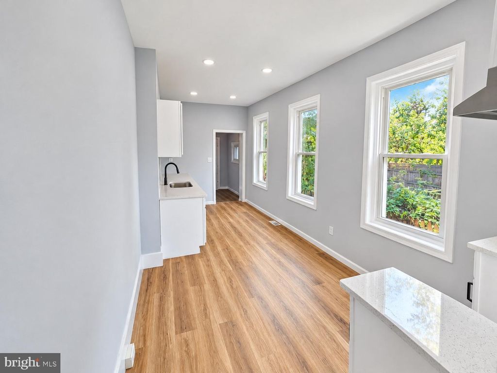 325 W HANOVER ST, TRENTON, NJ 08618 — photo 5