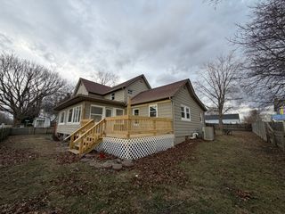 901 E High Street, Farmer City, IL 61842