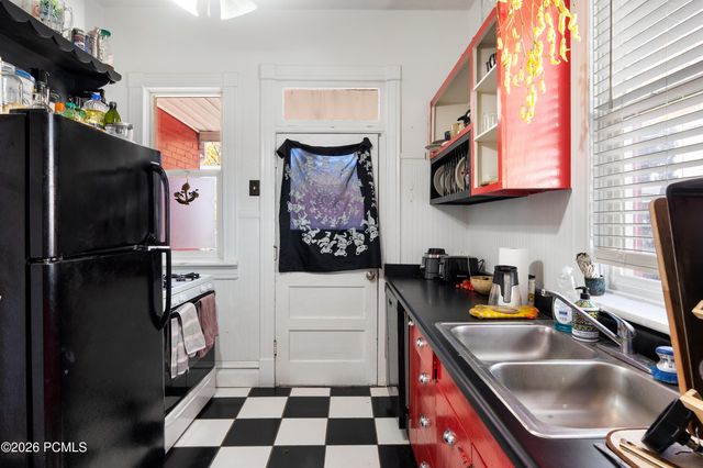 538 S 800 East, Salt Lake City, UT 84102