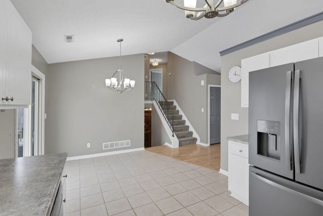 2488 Dunstan Drive, Columbus, OH 43235