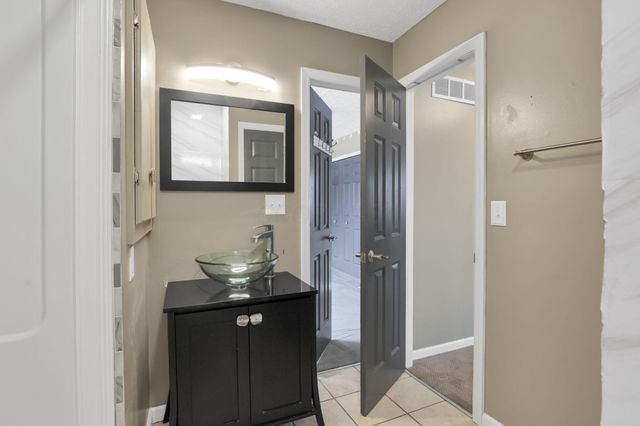 2488 Dunstan Drive, Columbus, OH 43235