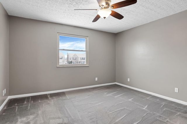 2488 Dunstan Drive, Columbus, OH 43235