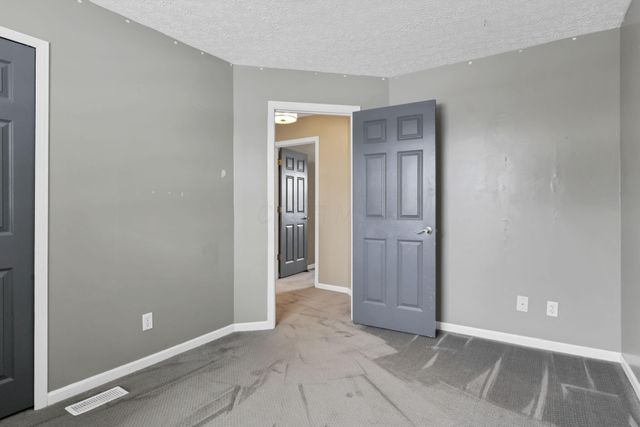 2488 Dunstan Drive, Columbus, OH 43235