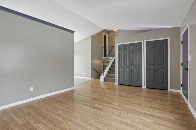 2488 Dunstan Drive, Columbus, OH 43235