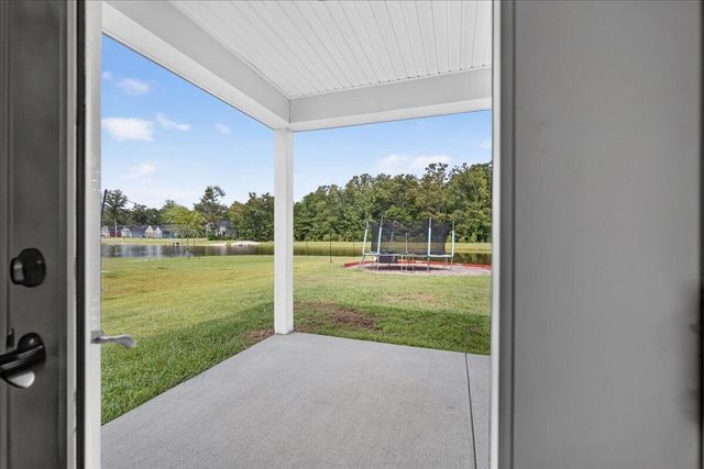 123 Clay Hill Loop, Ridgeville, SC 29472