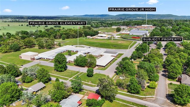 604 Shady Acres Lane, Prairie Grove, AR 72753
