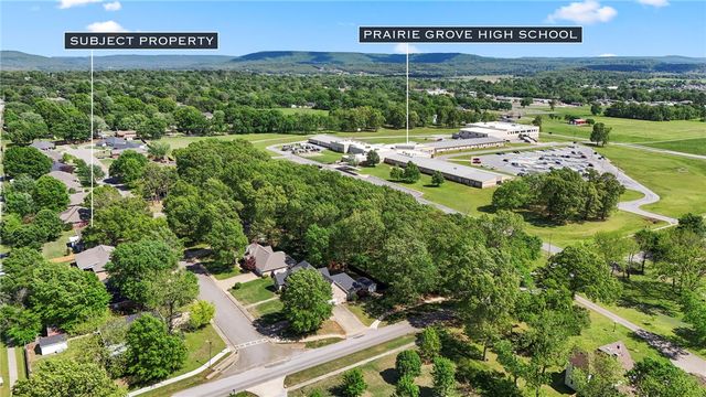 604 Shady Acres Lane, Prairie Grove, AR 72753