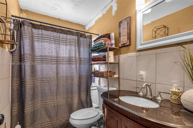 650 NW 3rd Ave, Deerfield Beach, FL 33441