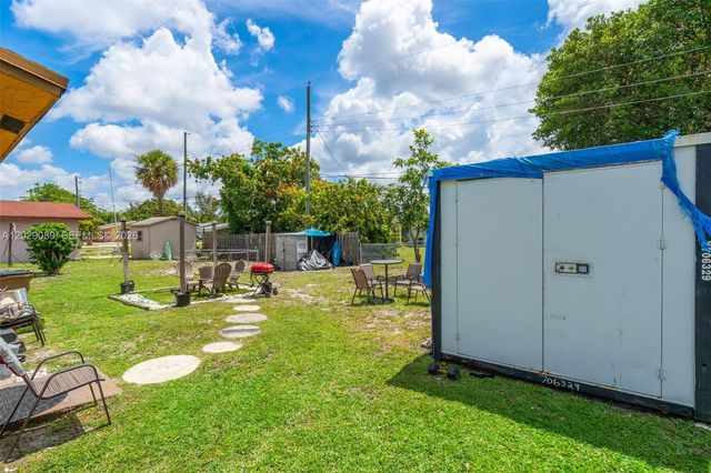 650 NW 3rd Ave, Deerfield Beach, FL 33441
