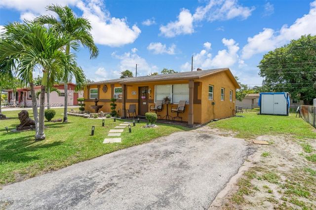 650 NW 3rd Ave, Deerfield Beach, FL 33441