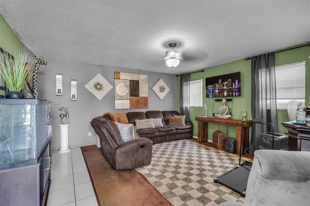 650 NW 3rd Ave, Deerfield Beach, FL 33441