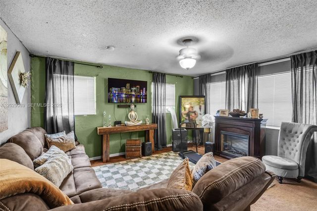 650 NW 3rd Ave, Deerfield Beach, FL 33441