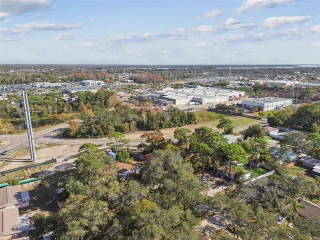 727 LOCUST STREET, Tarpon Springs, FL 34689