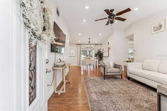 727 LOCUST STREET, Tarpon Springs, FL 34689