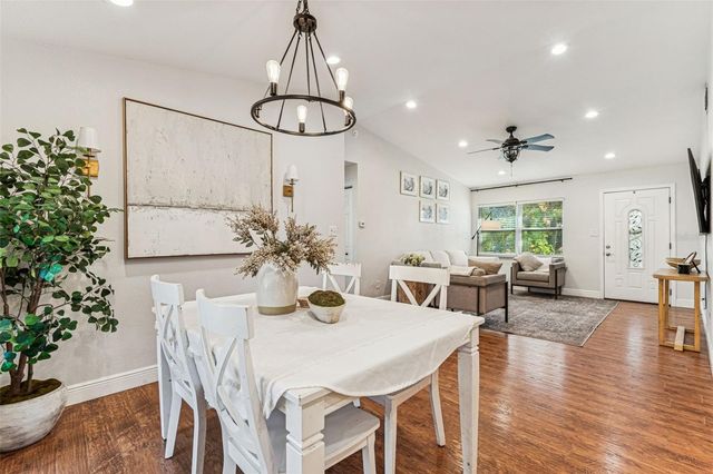 727 LOCUST STREET, Tarpon Springs, FL 34689