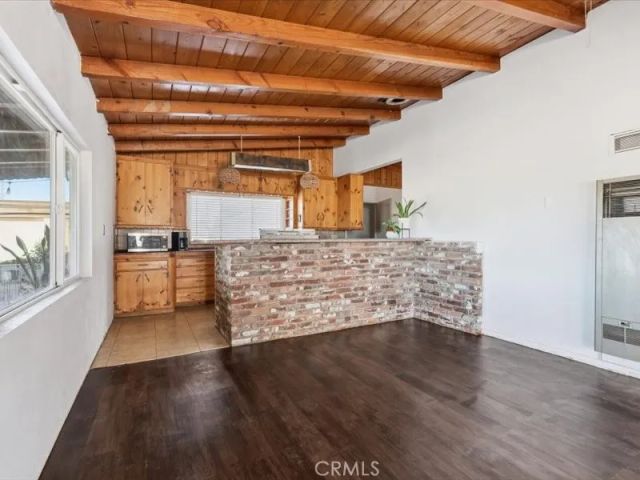 19876 Lodema Road, Apple Valley, CA 92307